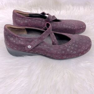 Wolky | purple Mary Jane loafers 9.0 Velcro closure